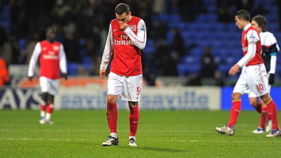 Arsenal defender Thomas Vermaelen reacts at the final whistle