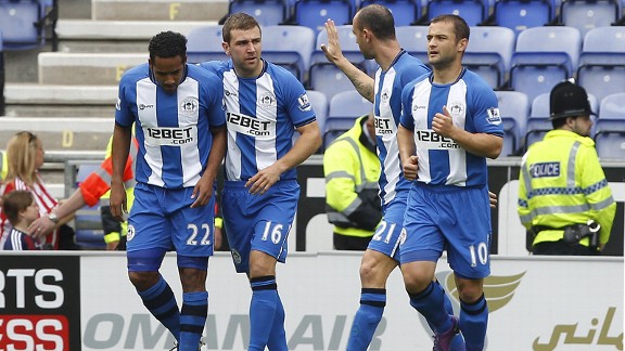 Shaun Maloney celebrates