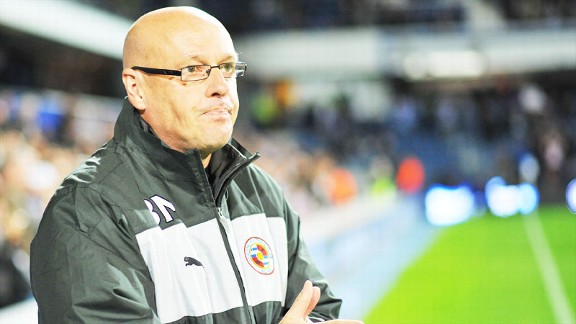 Brian McDermott Reading touchline