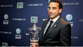 MLS Most Valuable Player winner Dwayne De Rosario is a player DeLeon can look up to.