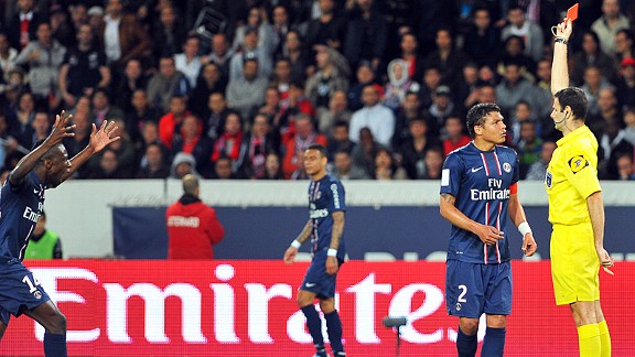 Thiago Silva gets his marching orders against Valenciennes