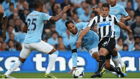 Fernandinho action v Ben Arfa Man City v Newcastle