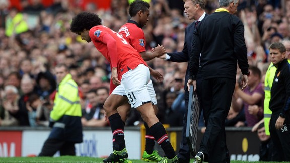 Marouane Fellaini on for Anderson Man Utd v Palace