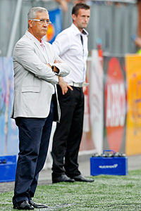 Stromsgodset coach Ronny Deila (right) pits his wits against Atletico de Madrid coach Gregorio Manzano.