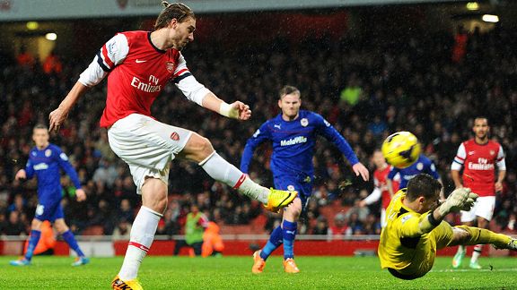 Nicklas Bendtner finally beat David Marshall to give Arsenal the lead against Cardiff.