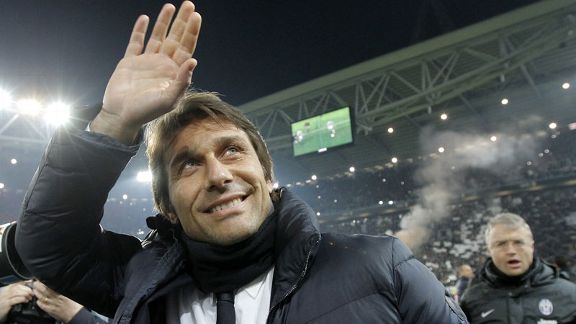 Antonio Conte wave Juventus