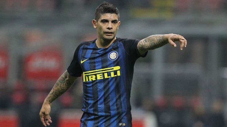 Ever Banega Seals Return To Sevilla After Single Season With Inter Milan Espn Fc