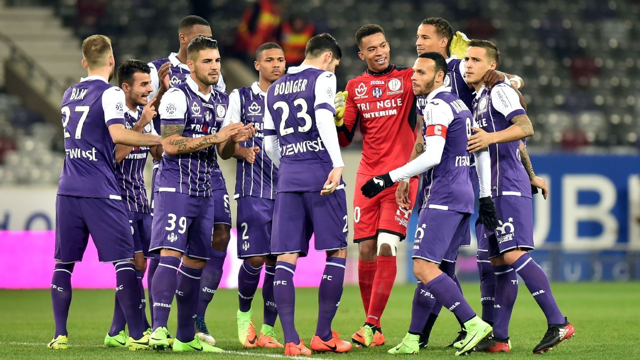 Goalline technology fails during Toulouse vs. Bastia Ligue 1 game - ESPN FC