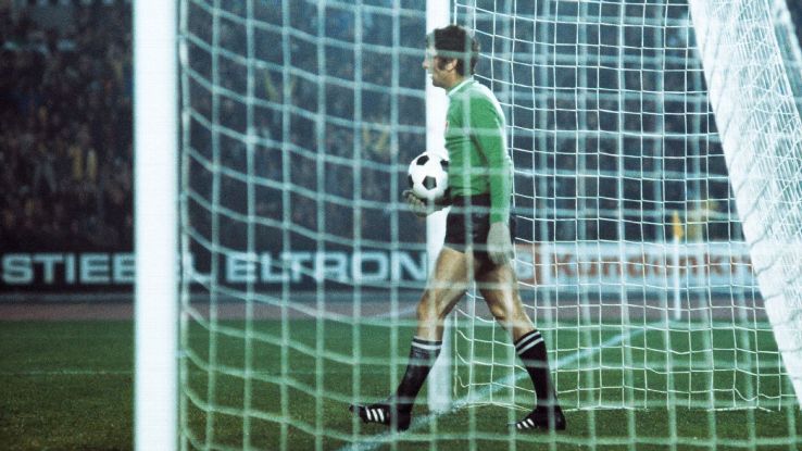 Juventus goalkeeper Dino Zoff