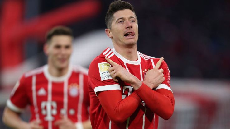 Bayern Munich's Robert Lewandowski celebrates his goal vs Werder Bemen