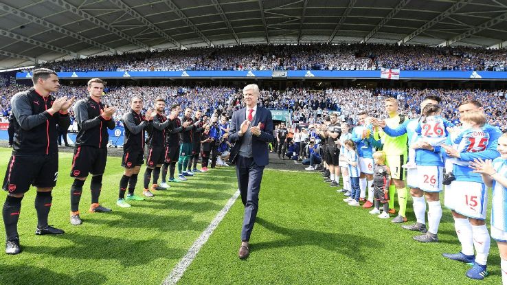 Arsene Wenger walks out for his last game as Arsenal manager.