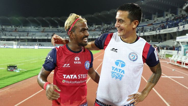 Gourav Mukhi, left, of Jamshedpur FC