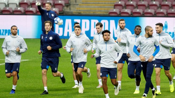 Players of Schalke 04 attend a training session