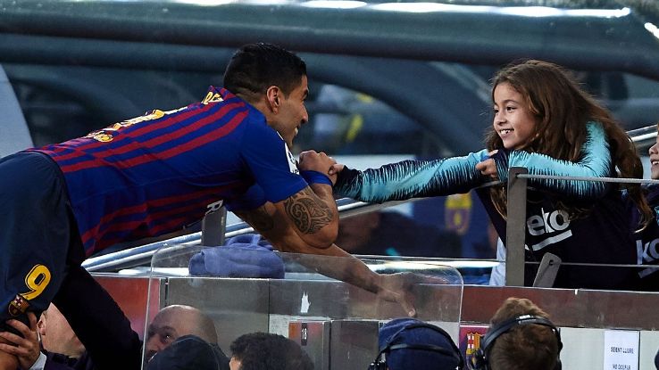 Luis Suarez and his daughter Delfina were 'goals' vs. Real Madrid.