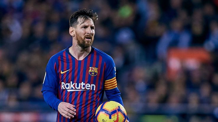 Lionel Messi scored twice in his return from an arm injury but it was not enough against Real Betis.