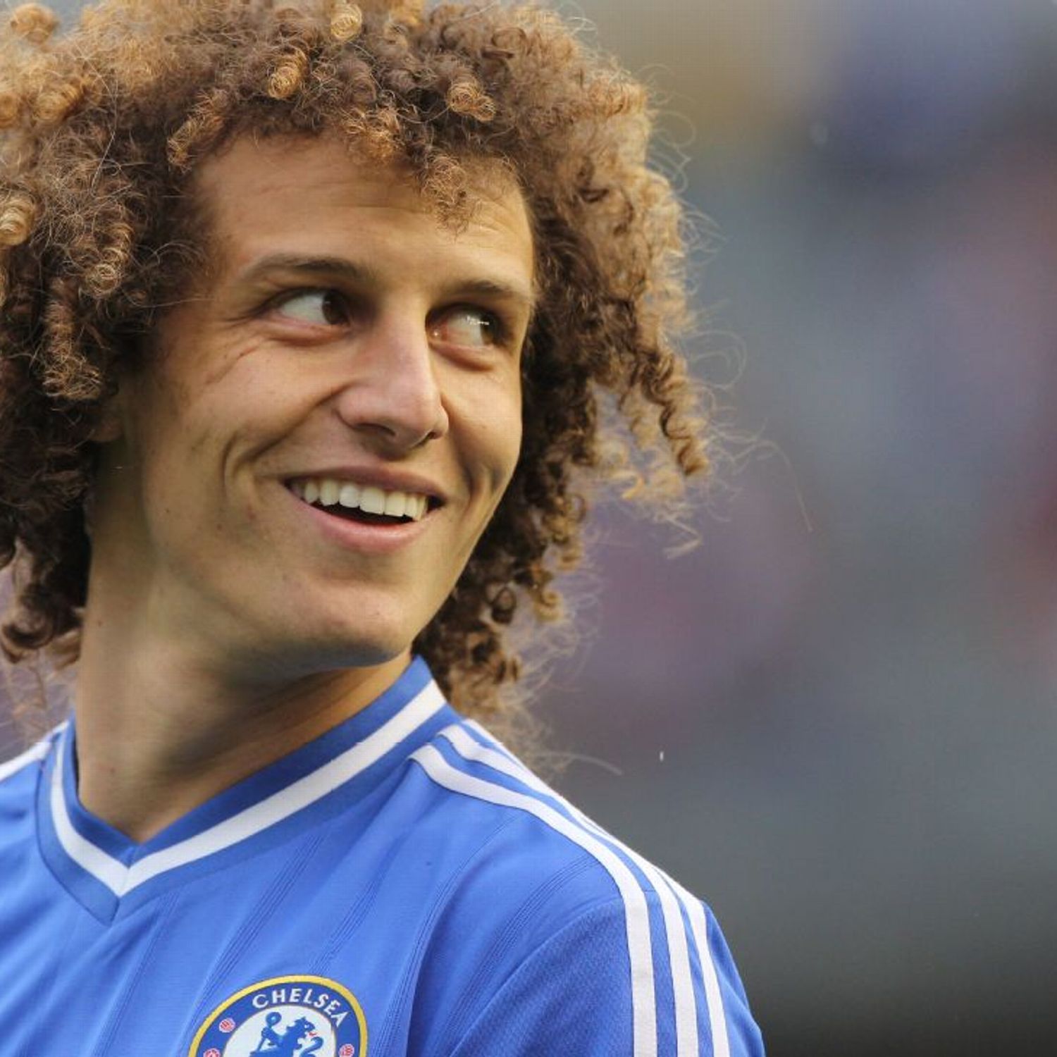David Luiz and Oscar team up with legendary Brazilian goalkeeper