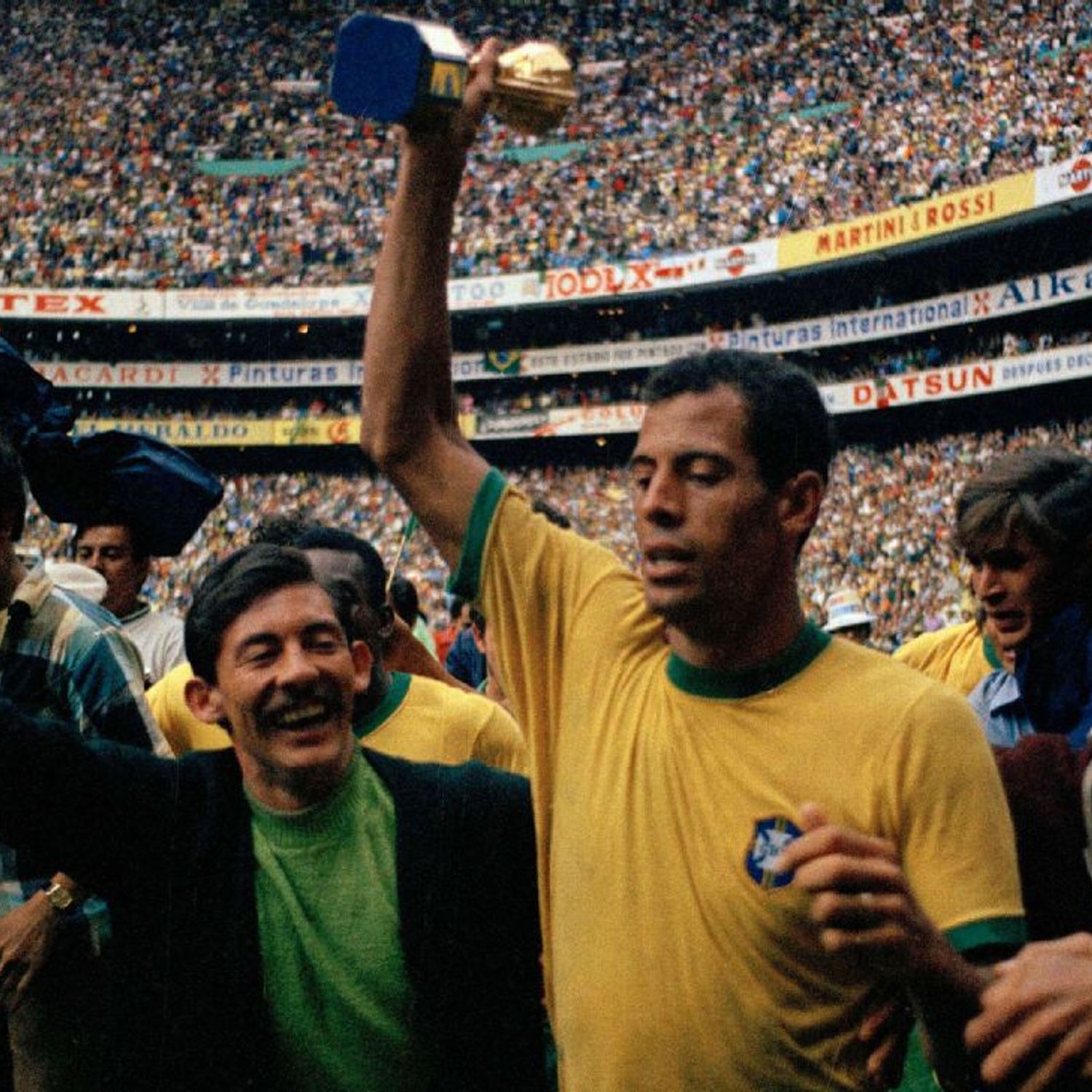 Brazil's 1970 World Cup-winning captain Carlos Alberto dead at 72 - ESPN FC Brazil's 1970 World Cup-winning captain Carlos Alberto dead at 72 - ESPN FC