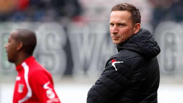 Pepijn Lijnders has embraced the added responsibility that comes with being a manager.