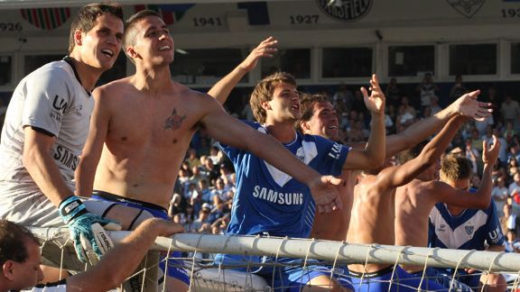 Inicial 2012 - Fecha 18