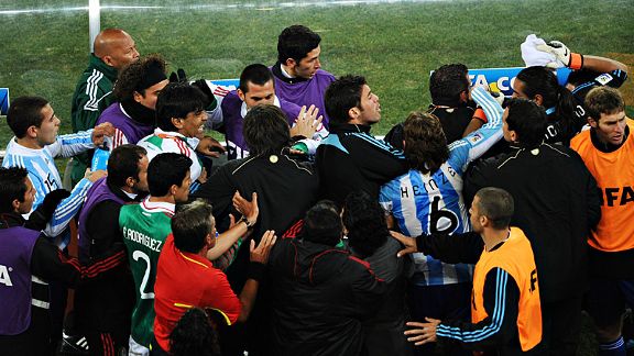 Argentina v Mexico