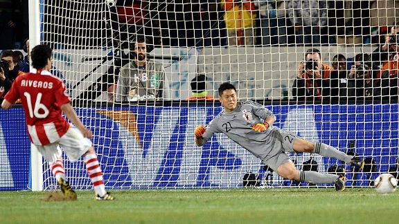 Paraguay v Japan