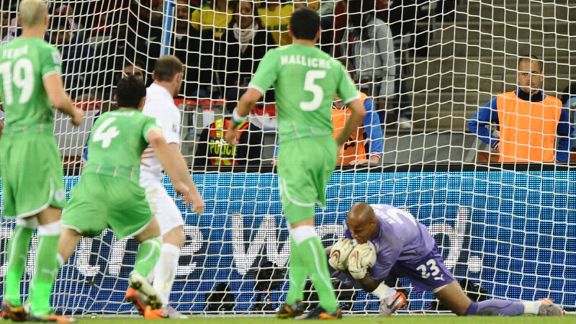 Algeria fans vs England