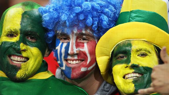 Chile and Brazil fans face paint pre-game
