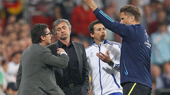 http://a.espncdn.com/combiner/i?img=/soccernet/%2fdesign05%2fimages%2f2011%2f0427%2fjosemourinhosentoffvbarca20110427_800x450.jpg&w=576&h=324