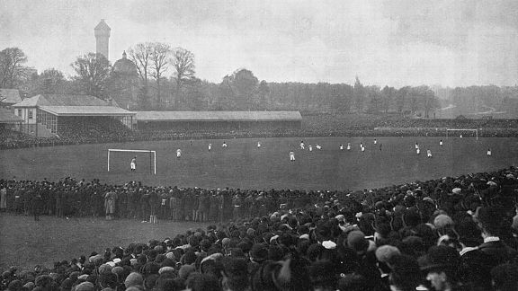Aston Villa 3-2 Everton, 1897