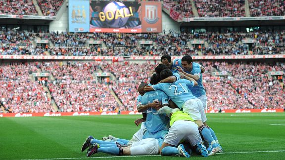  Manchester City English FA Cup Final 2011 Celebration [PHOTO]