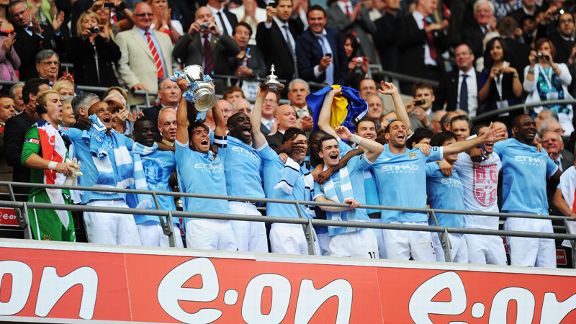  Manchester City English FA Cup Final 2011 Celebration [PHOTO]