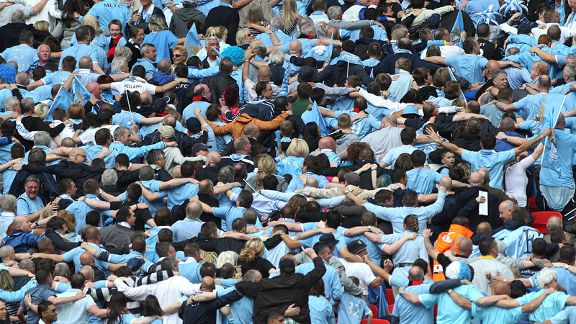  Manchester City English FA Cup Final 2011 Celebration [PHOTO]