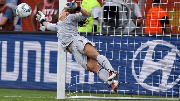 Hope Solo save 