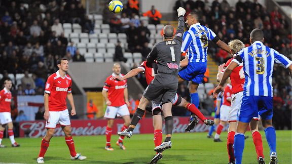 Sheffield Wednesday's Chris O'Grady scores what turned out to be the winning goal
