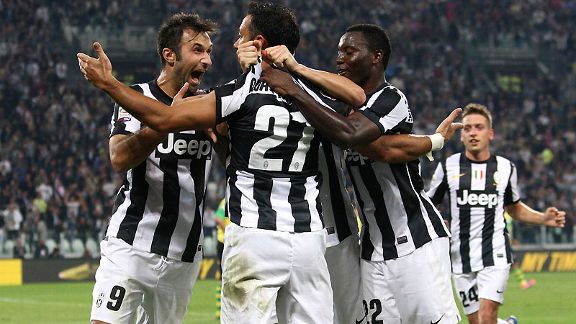 Juve's Fabio Quagliarella celebrates his opening goal against Chievo