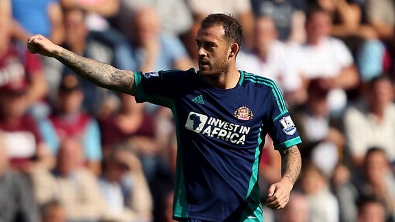 Sunderland's Steven Fletcher celebrates