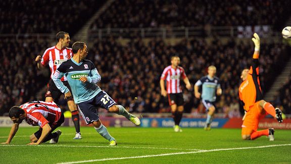 Scott McDonald heads home the opener for Middlesbrough against Sunderland