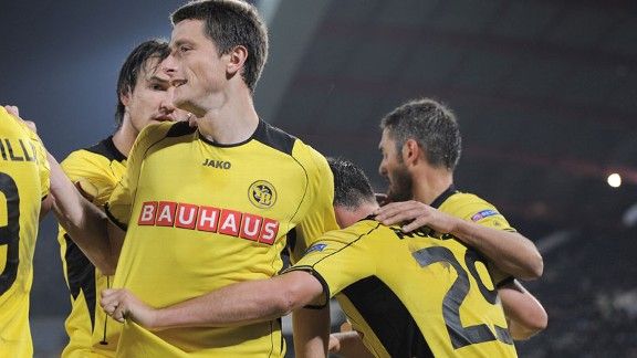 Raphael Nuzzolo celebrates his goal for Young Boys