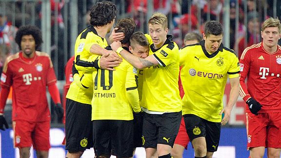 Borussia Dortmund celebrate after Mario Gotze levelled at Bayern