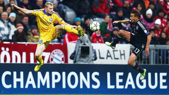 Maksim Bordachev is acrobatically challenged by Rafinha