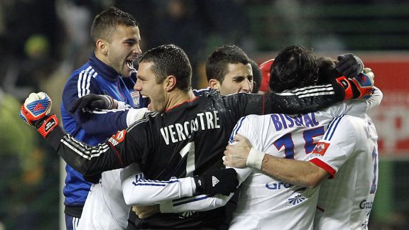 Lyon celebrate their victory over St Etienne