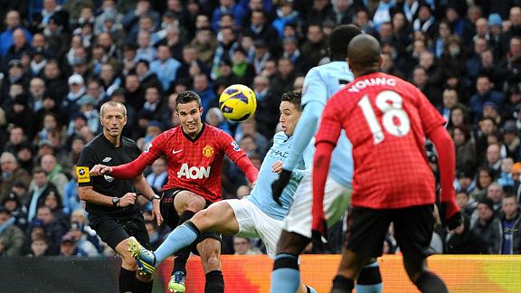 Robin van Persie's last minute goal won the Manchester derby for United