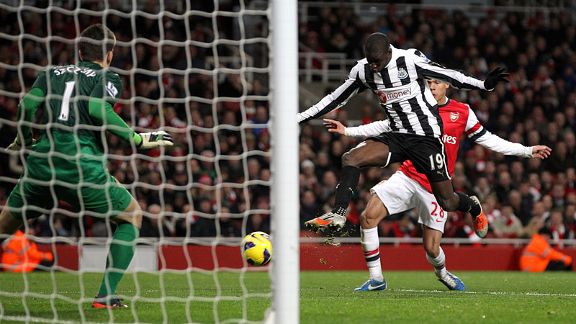 Demba Ba nets his second of the game to make it 3-3