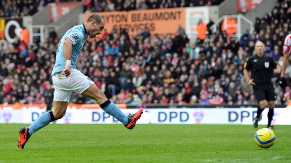 Pablo Zabaleta fires home the winner for Manchester City