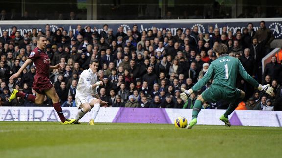 Gareth Bale fires in the winning goal for Spurs