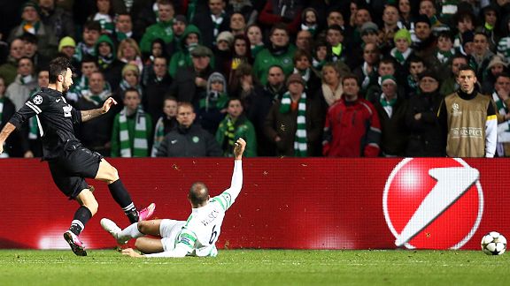 Mirko Vucinic fires home Juventus' third at Parkhead