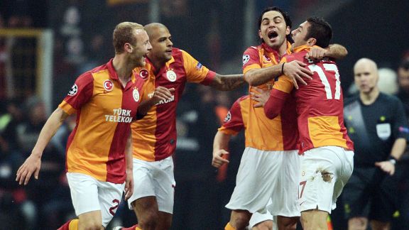 Galatasaray celeb Yilmaz goal v Schalke group