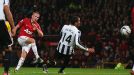 Tom Cleverley of Manchester United scores the second goal