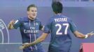 Kevin Gameiro celebrates with Javier Pastore