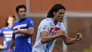 Edinson Cavani celebrates after firing home a penalty against Sampdoria